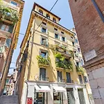 Centro Piazza Erbe Verona